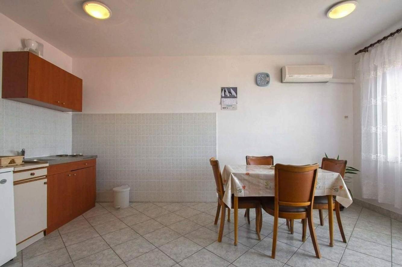 Apartment Pemper ノヴィ・ヴィノドロスキー 部屋 写真